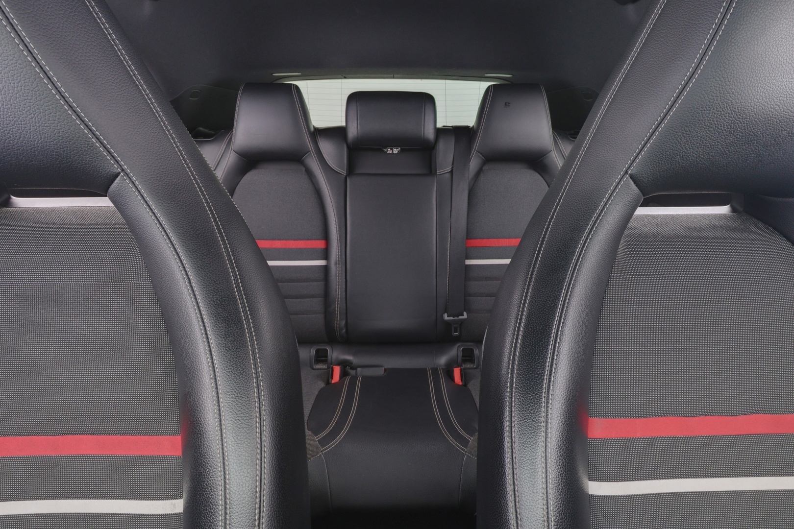 MERCEDES-BENZ A 2014