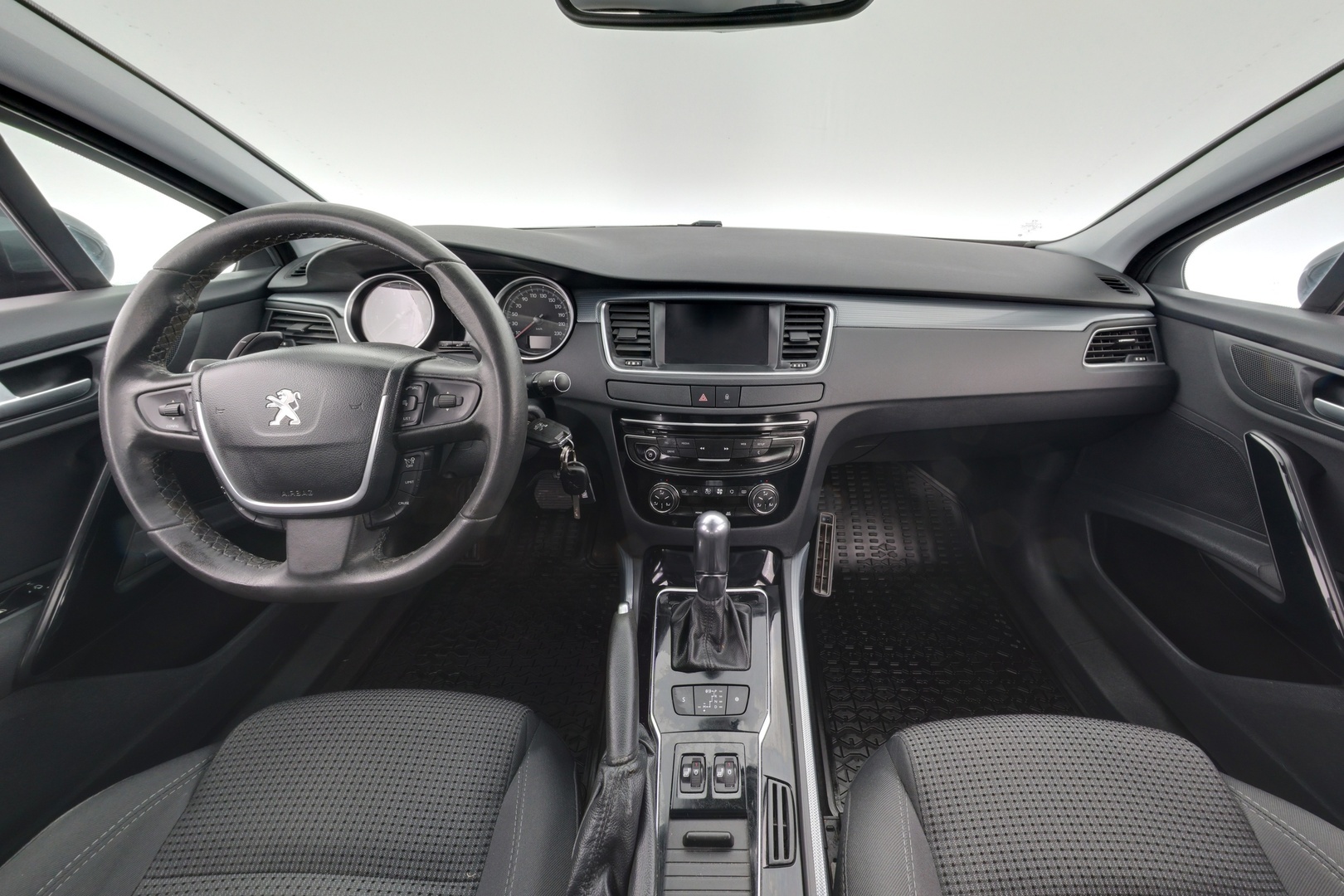 PEUGEOT 508 2015