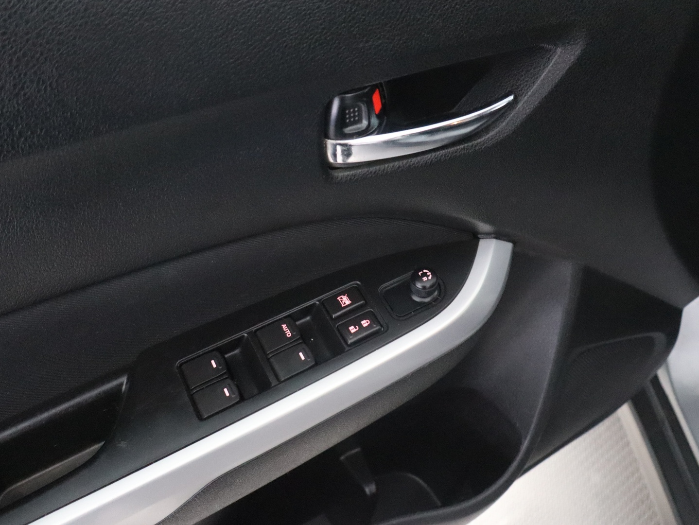 SUZUKI Vitara 2015