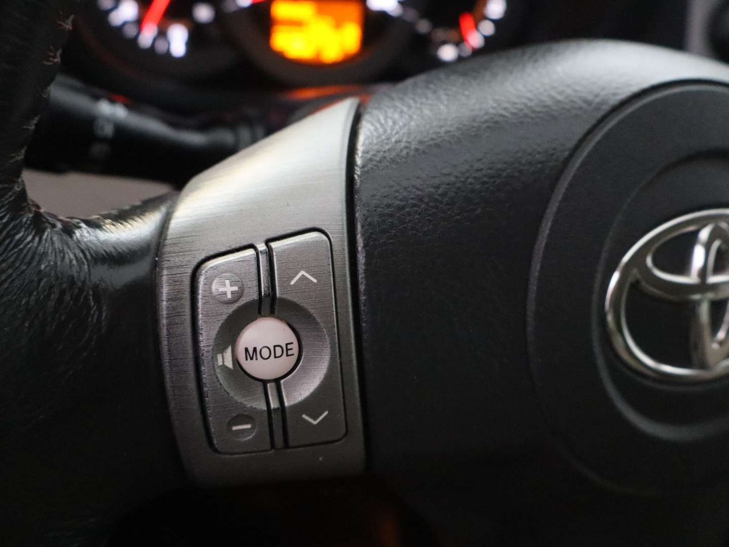 TOYOTA RAV4 2006