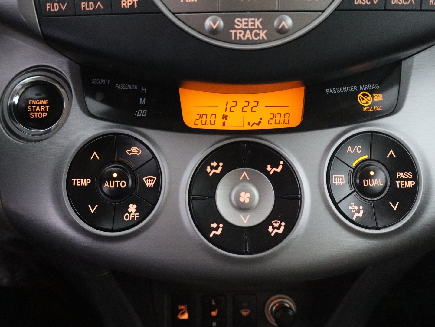 TOYOTA RAV4 2006
