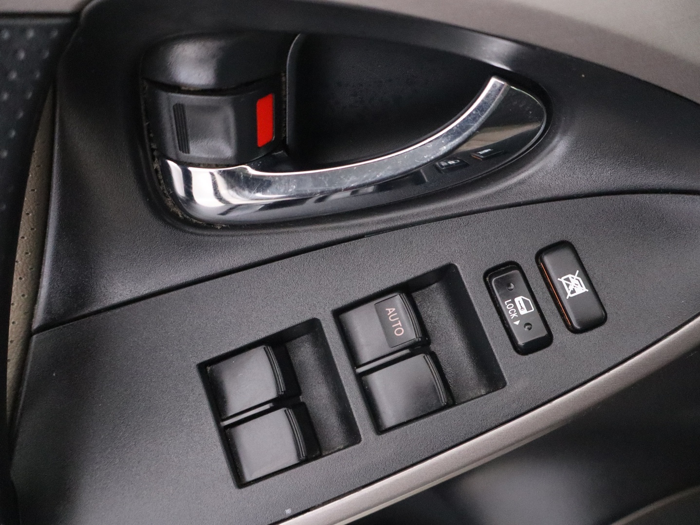 TOYOTA RAV4 2006