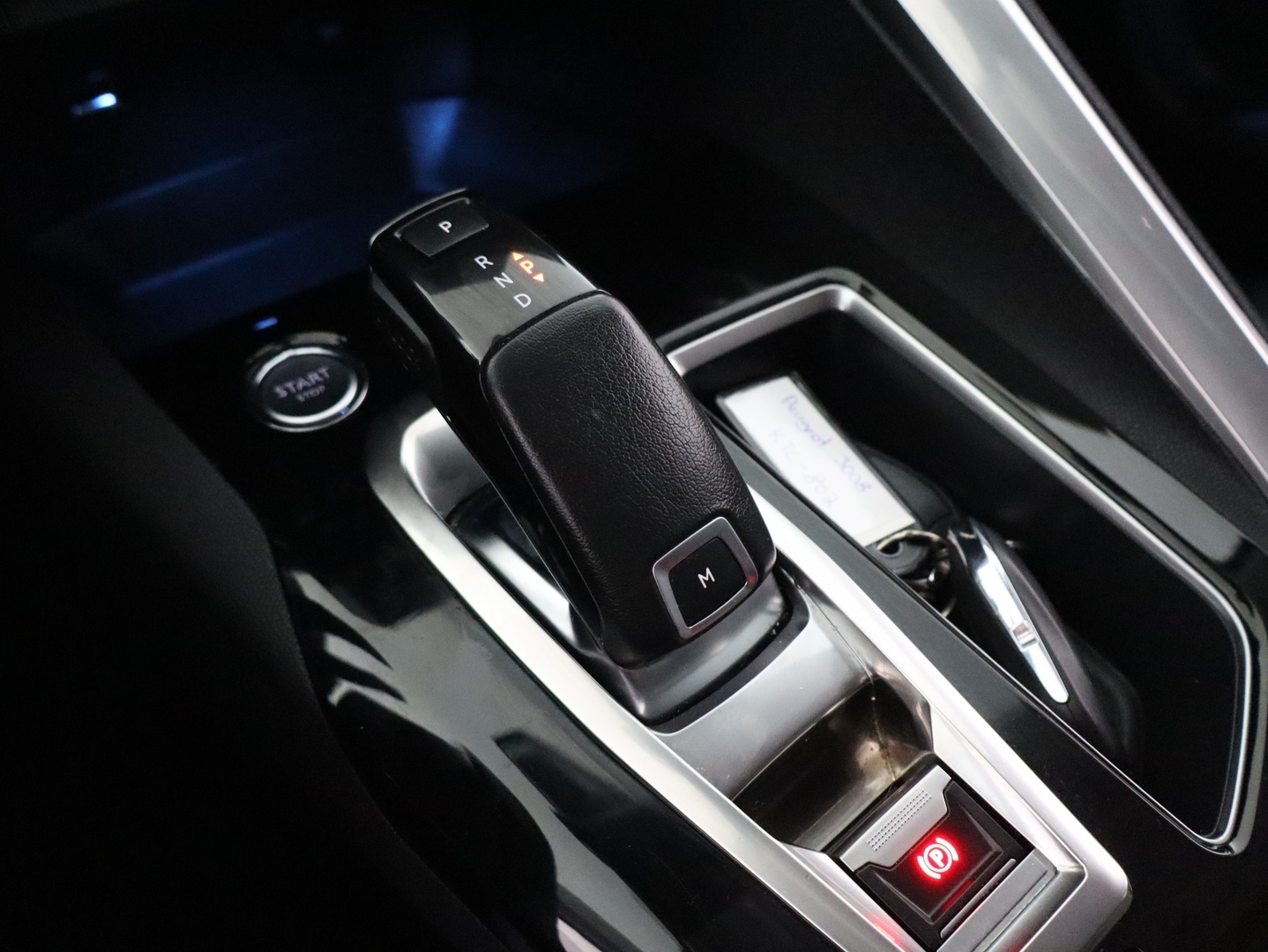 PEUGEOT 3008 18
