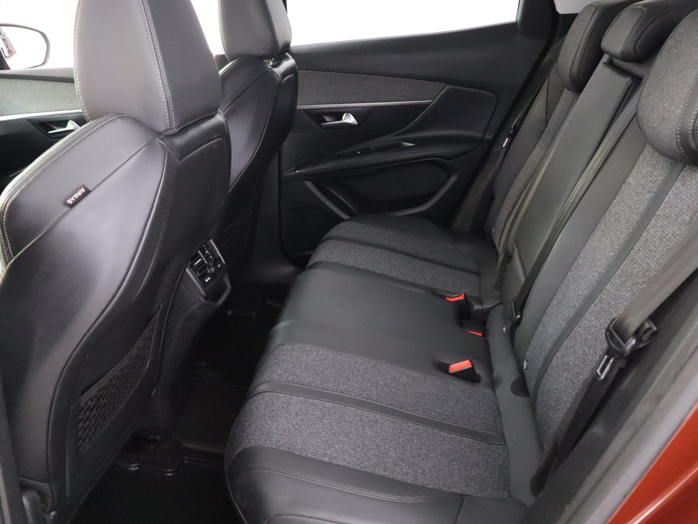 PEUGEOT 3008 24