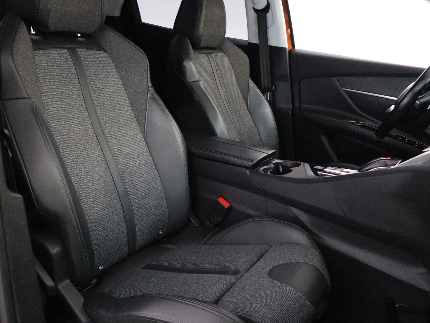 PEUGEOT 3008 25