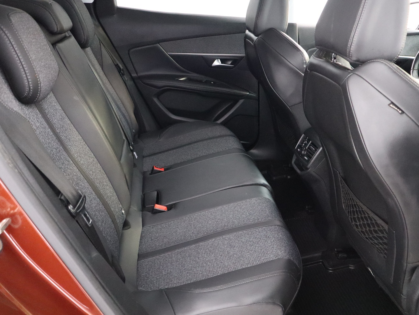PEUGEOT 3008 26