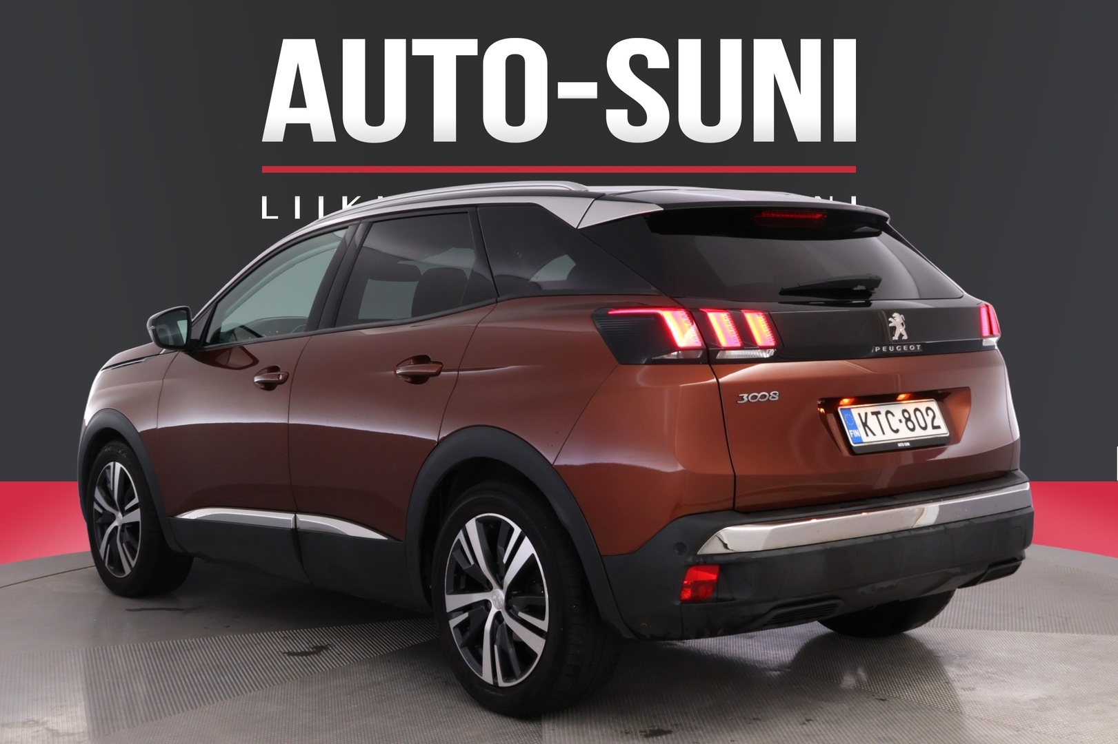 PEUGEOT 3008 4