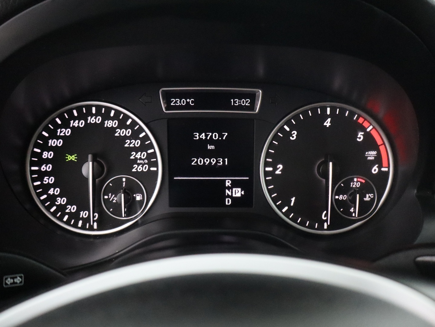 MERCEDES-BENZ A 2013