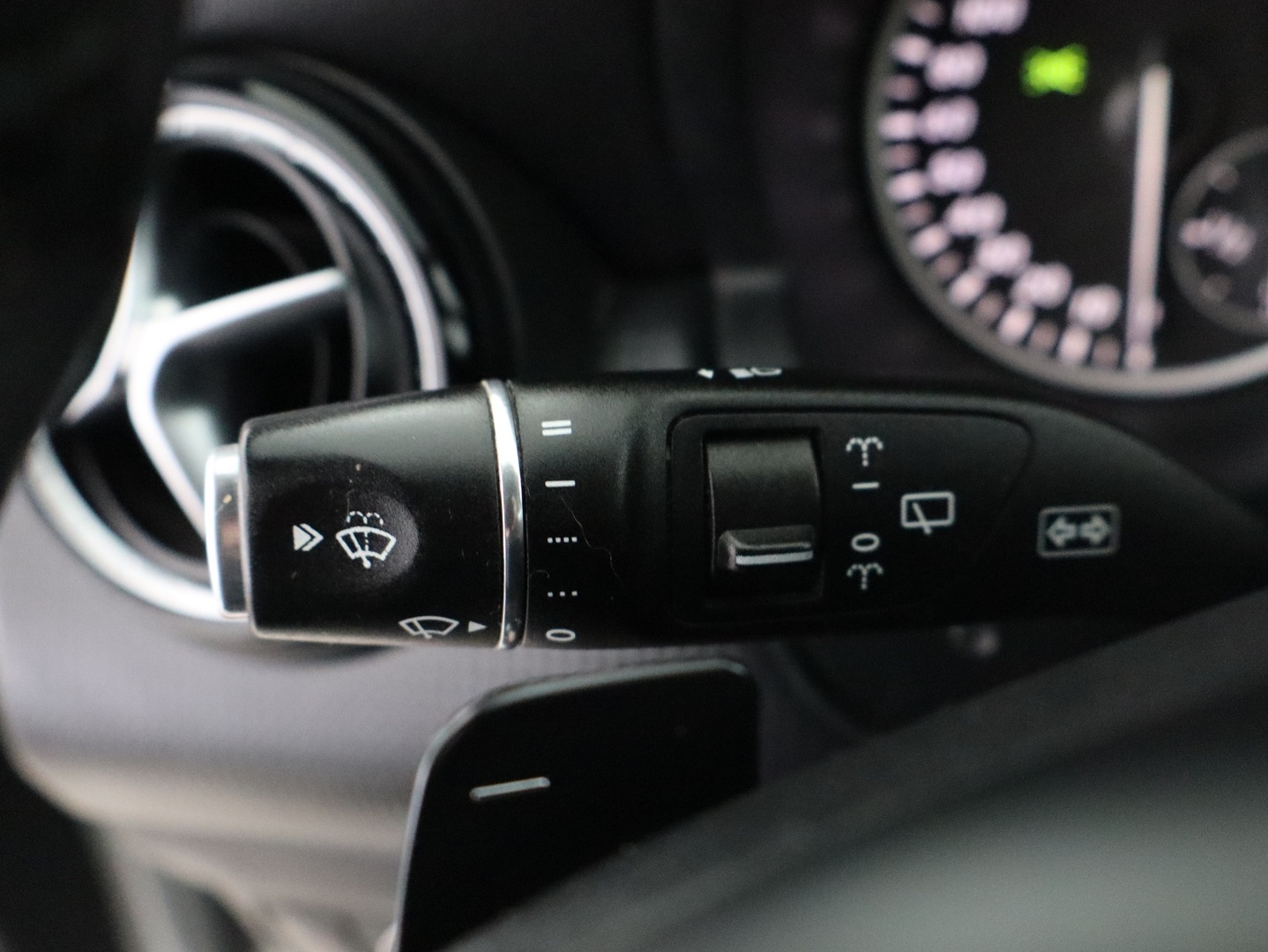 MERCEDES-BENZ A 2013