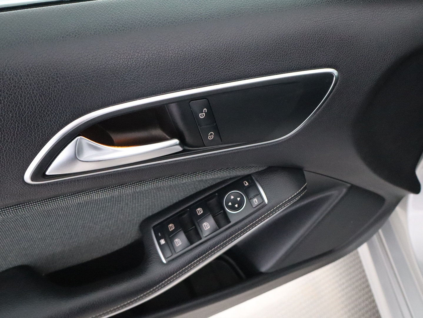 MERCEDES-BENZ A 2013