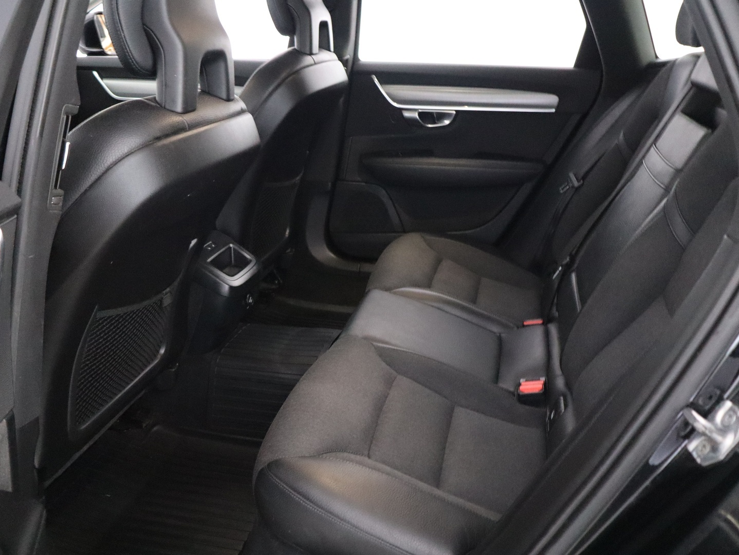 VOLVO V90 22