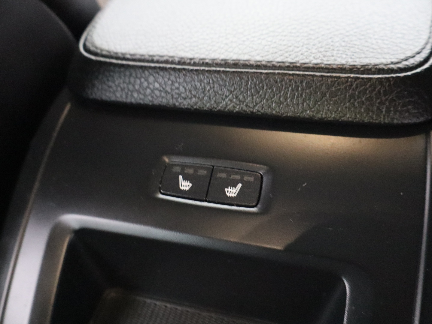 VOLVO V90 25