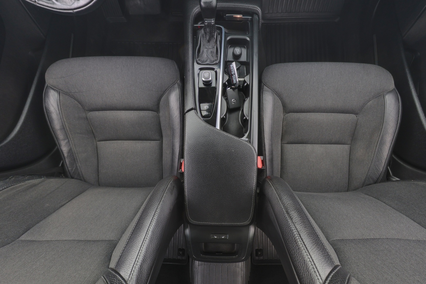 VOLVO V90 9