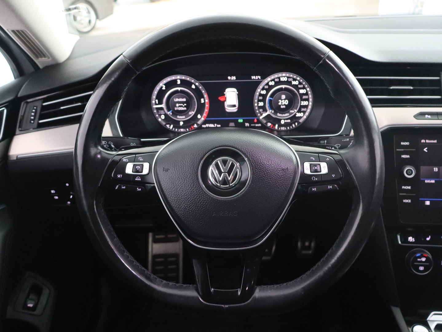 VOLKSWAGEN Passat 2018