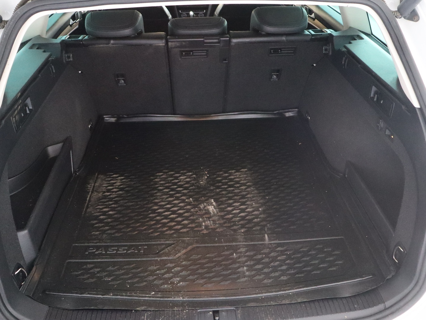 VOLKSWAGEN Passat 2018