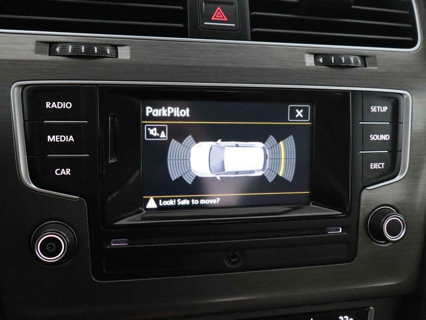 VOLKSWAGEN Golf 2013