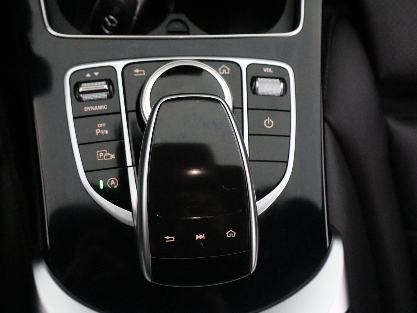 MERCEDES-BENZ C 2018