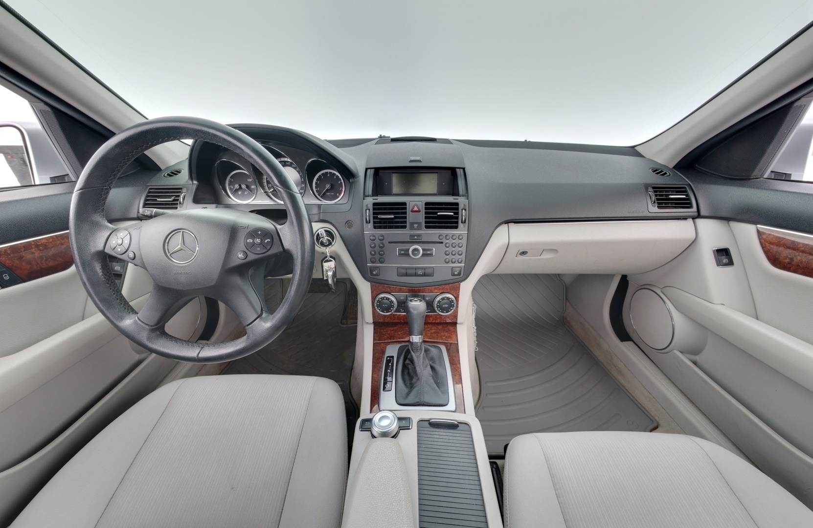 MERCEDES-BENZ C 2009