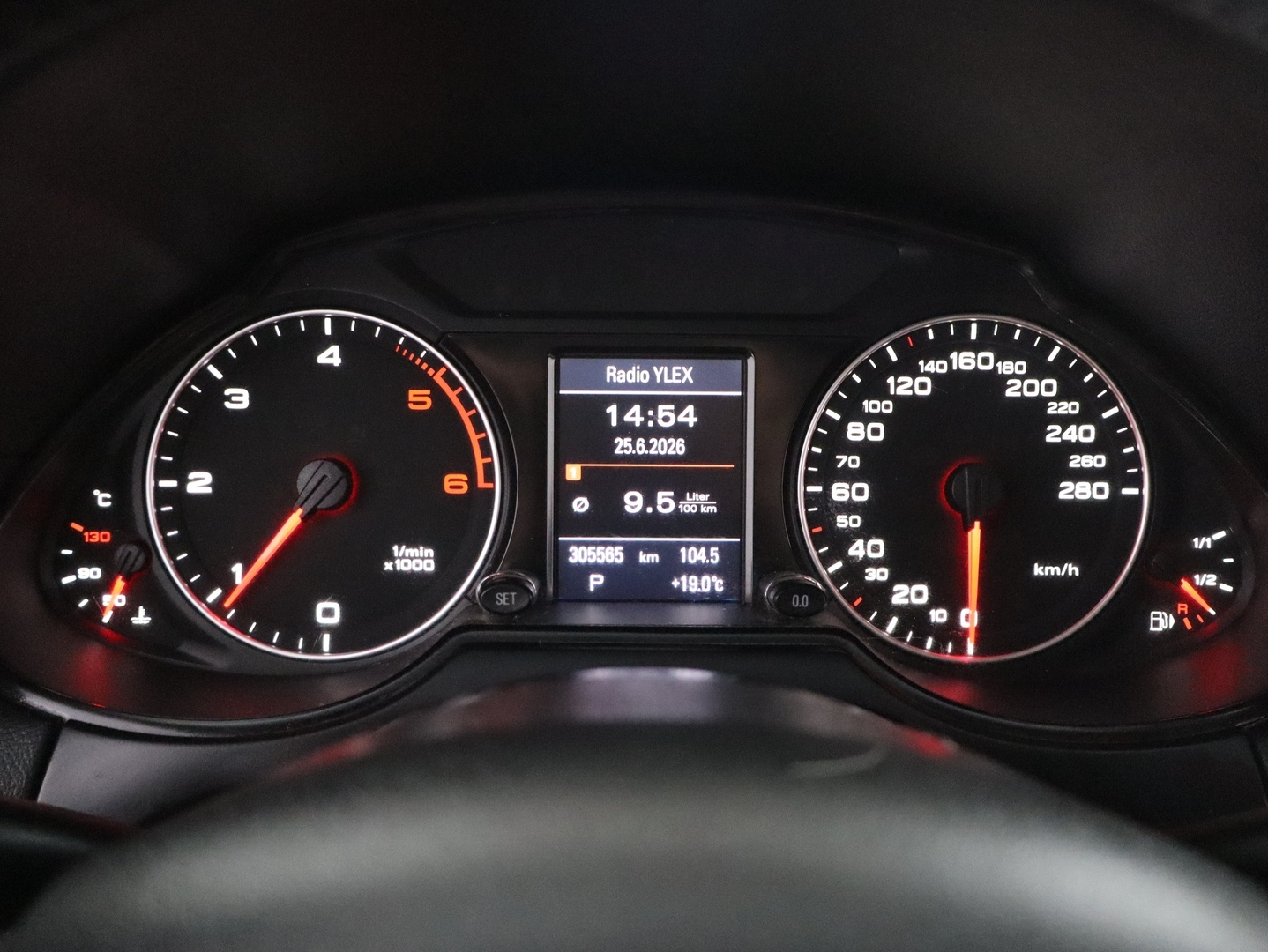 AUDI Q5 2011