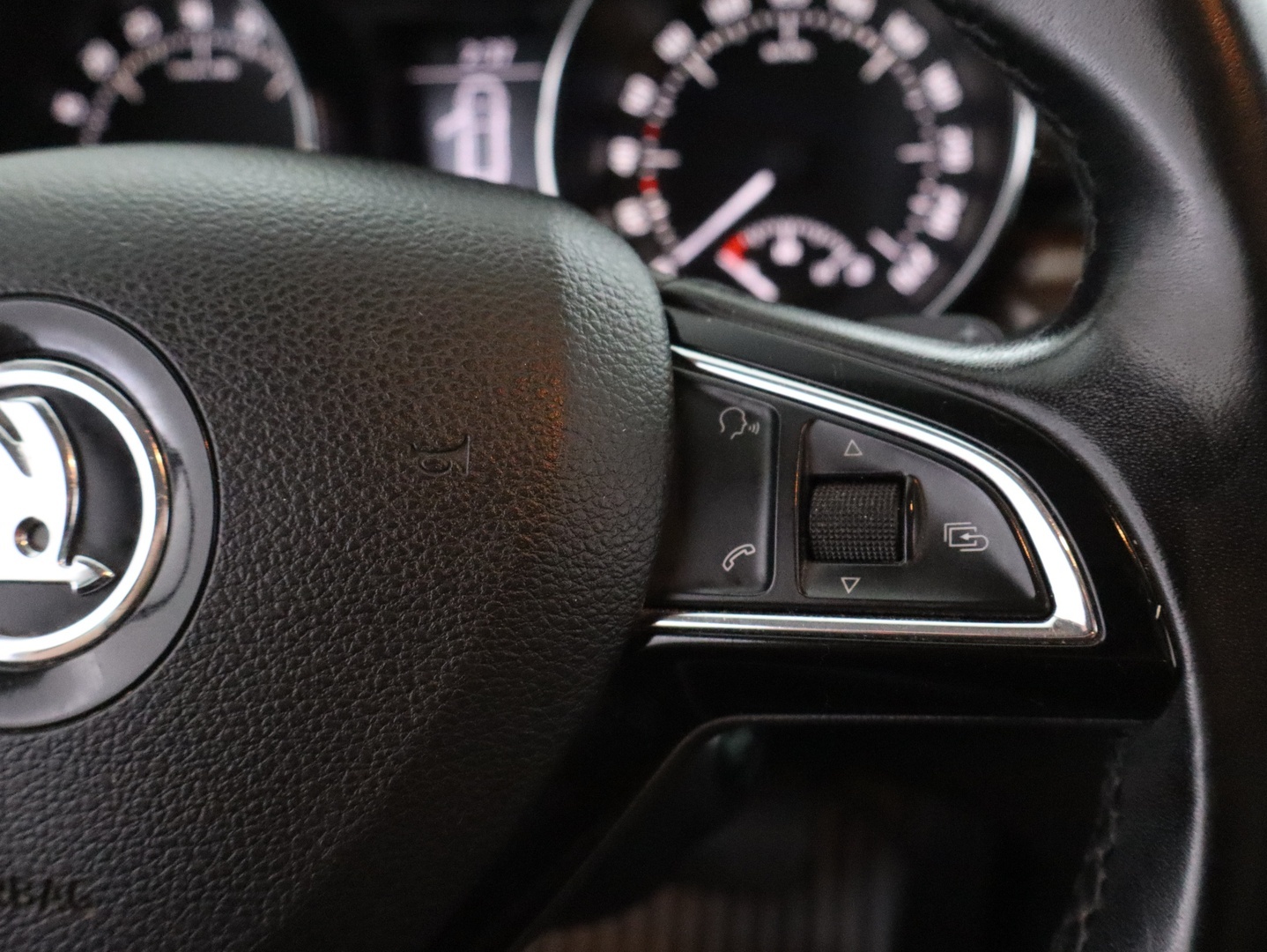 SKODA Superb 2014
