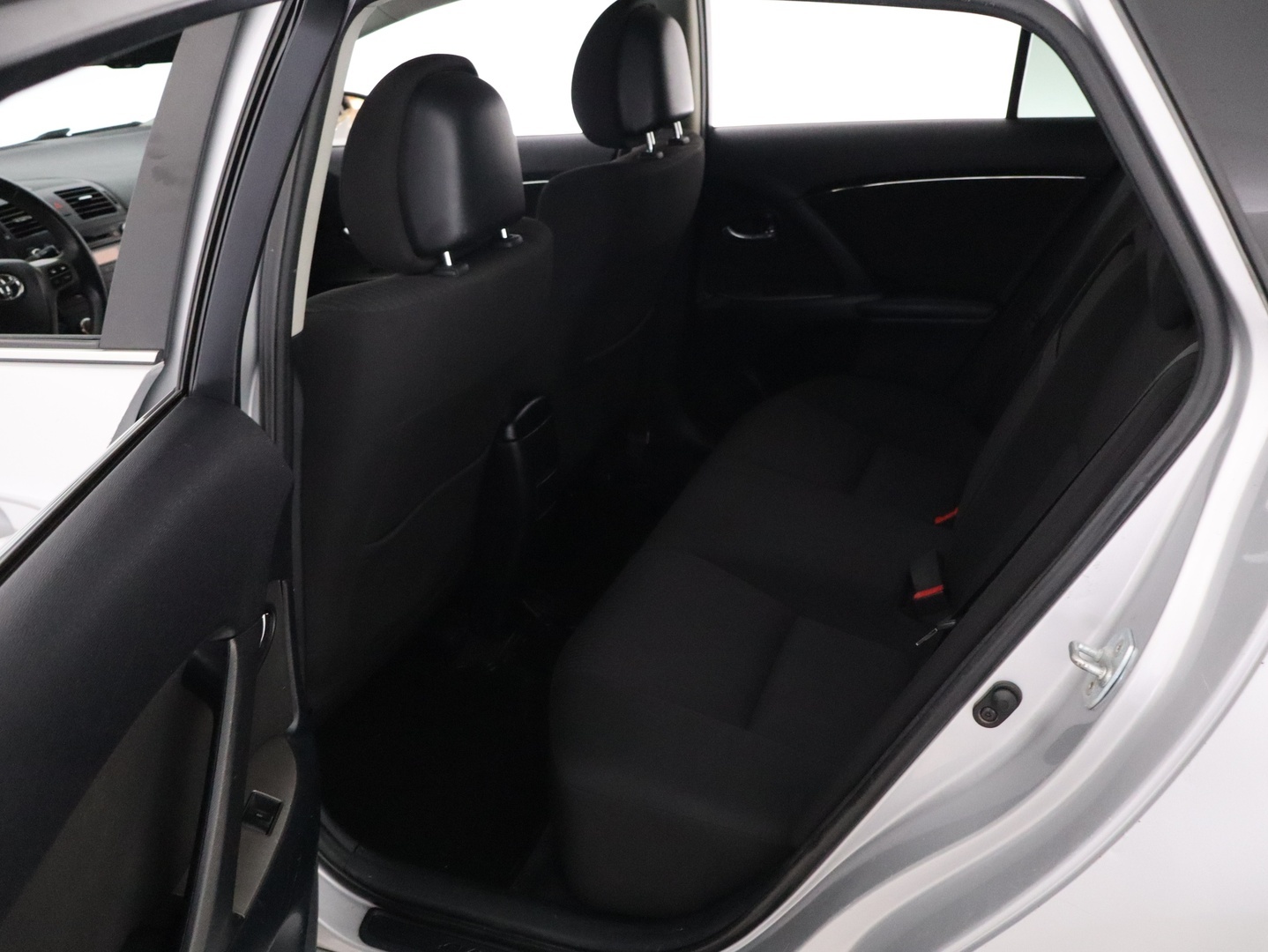 TOYOTA Avensis 21