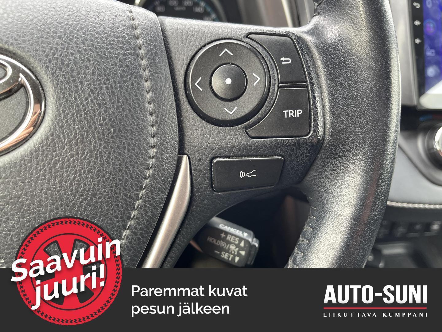 TOYOTA RAV4 2018