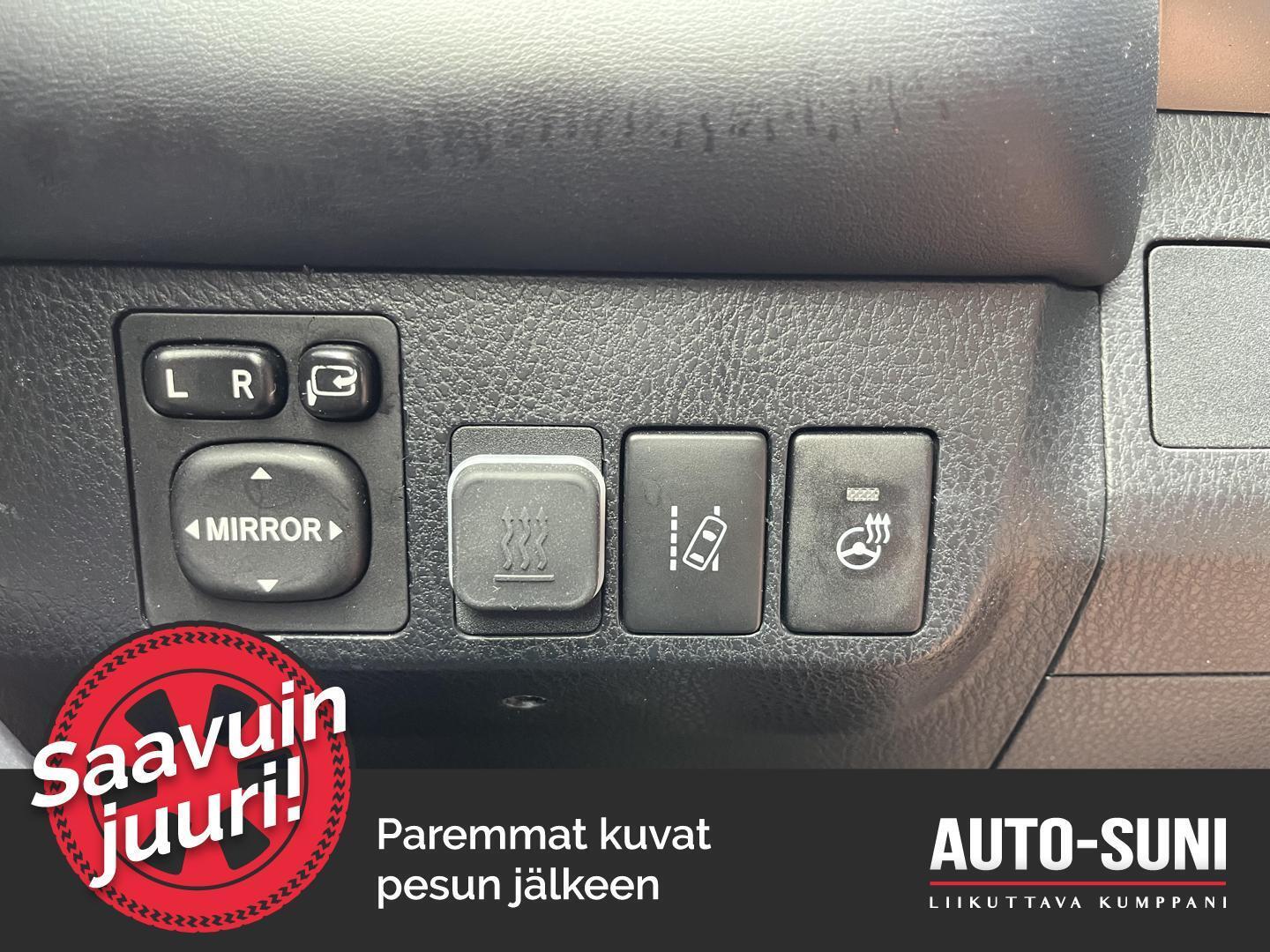 TOYOTA RAV4 2018