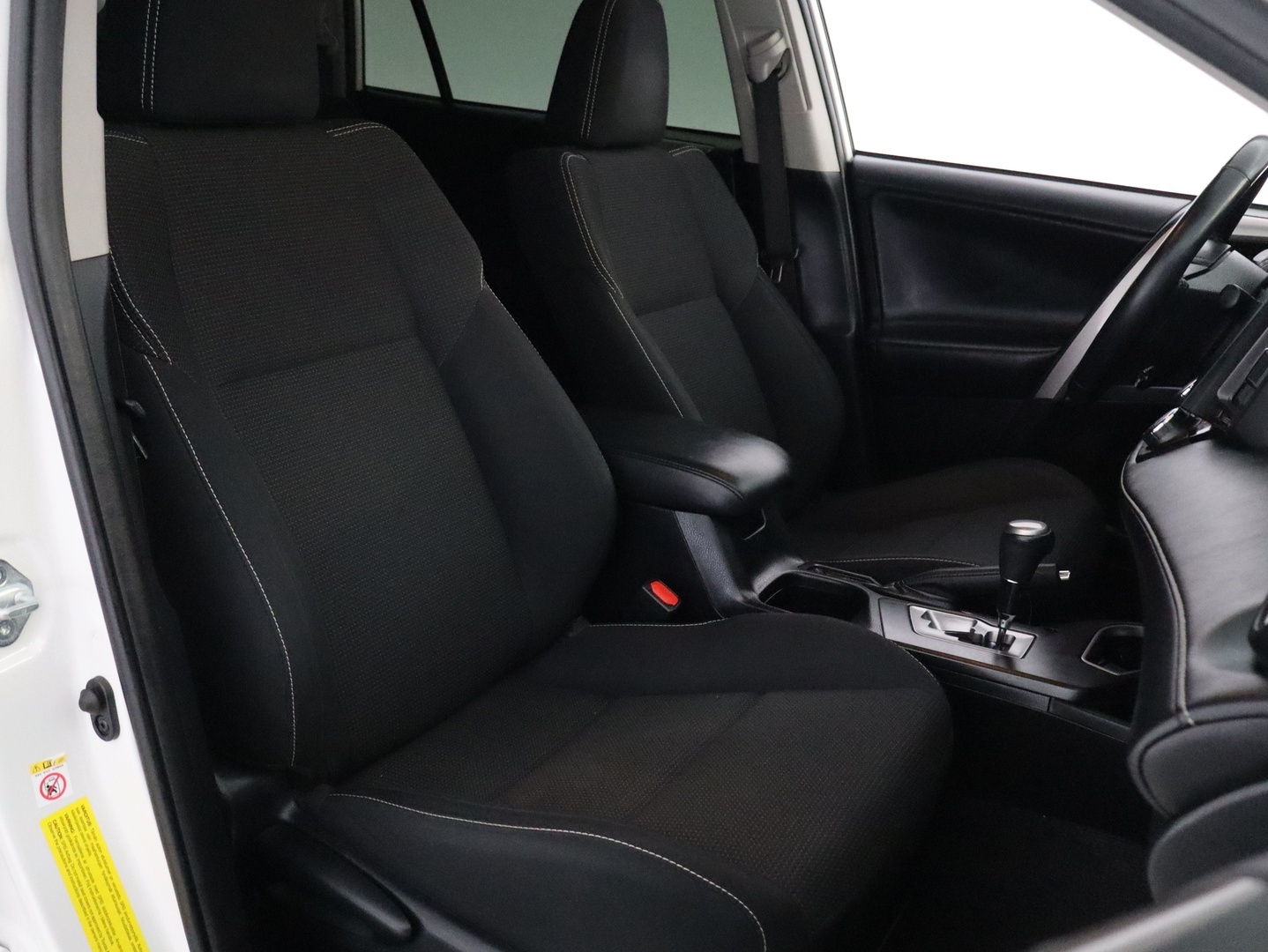 TOYOTA RAV4 2018