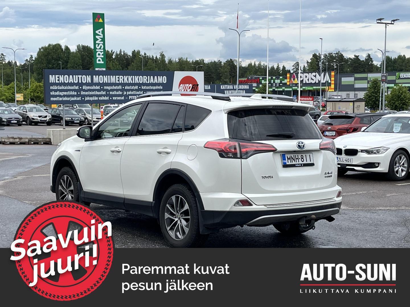 TOYOTA RAV4 2018