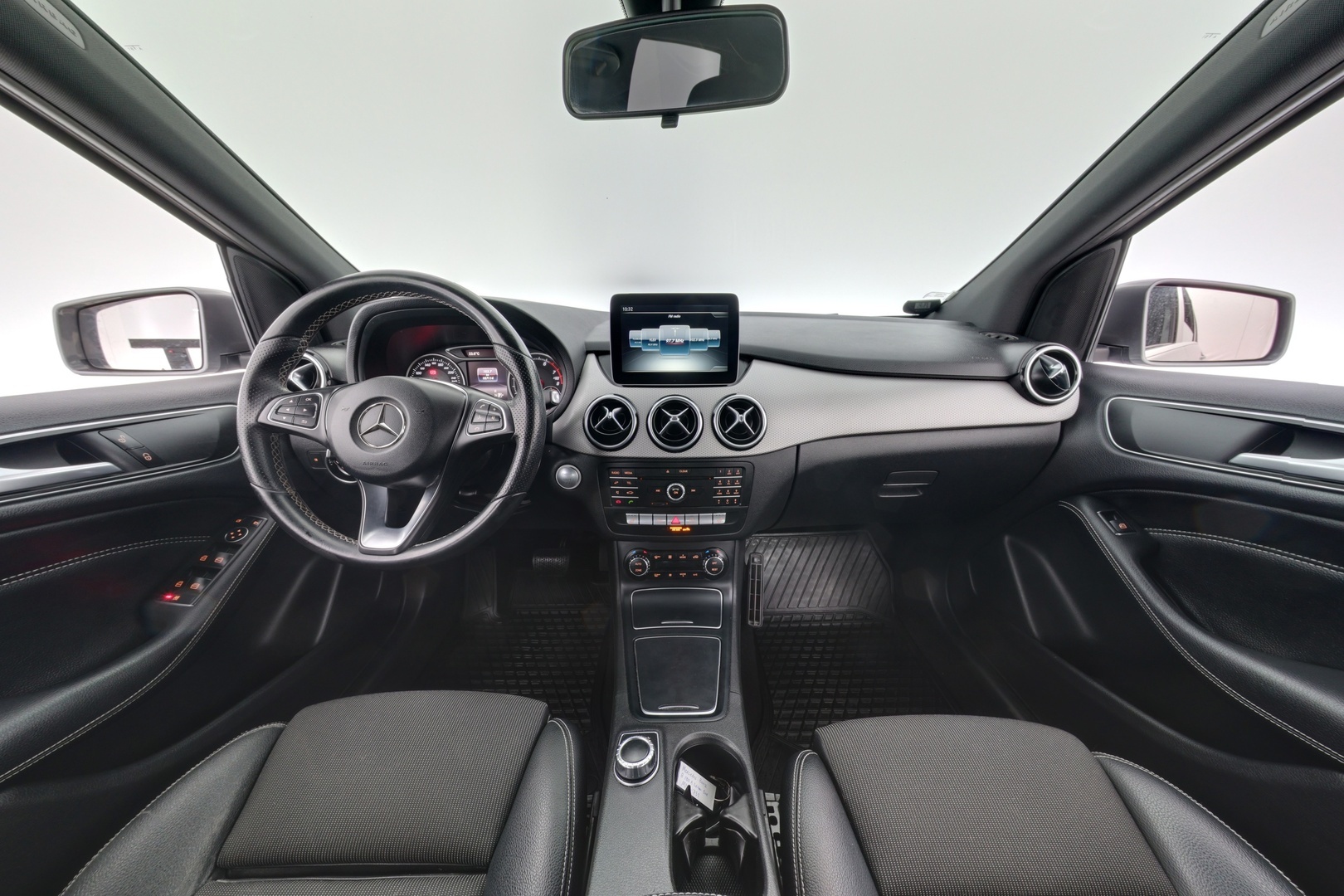 MERCEDES-BENZ B 2018