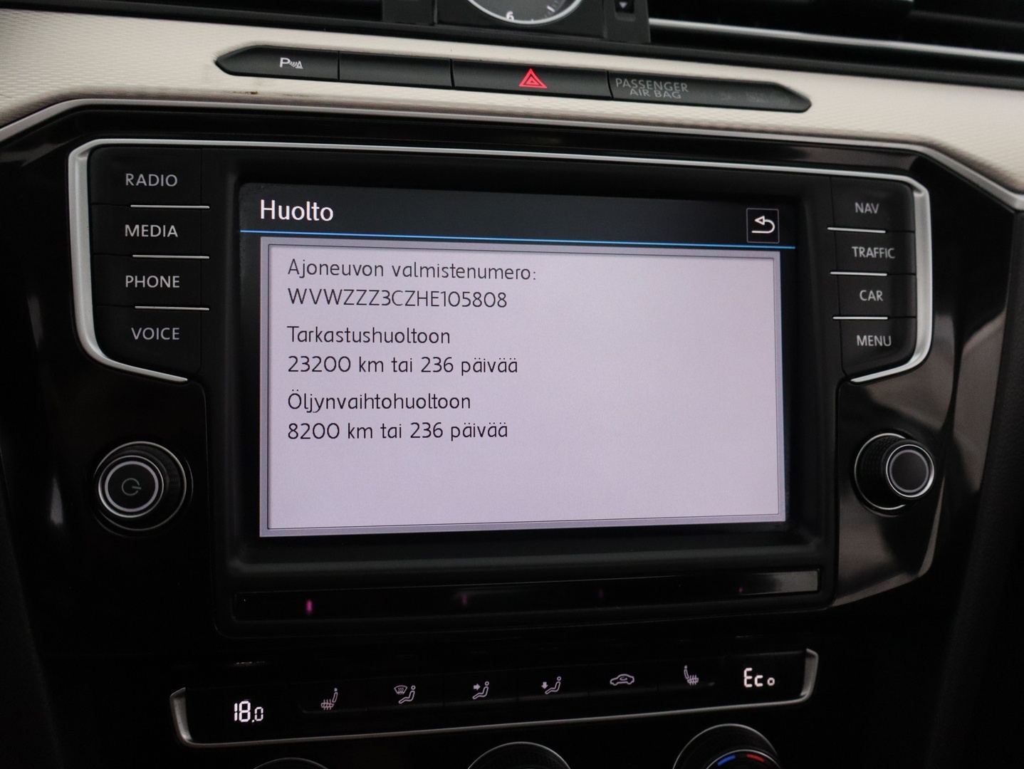 VOLKSWAGEN Passat 2017