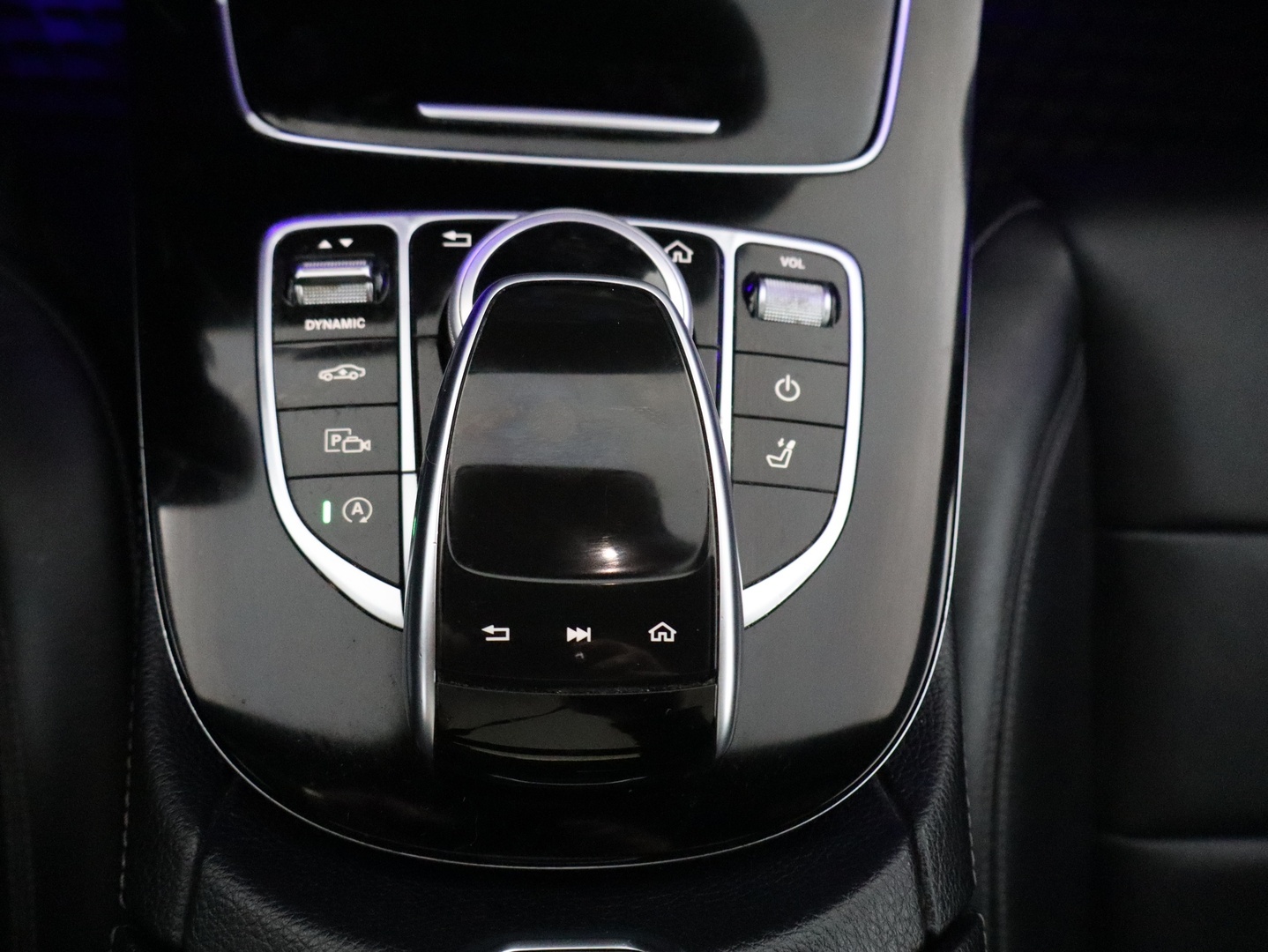 MERCEDES-BENZ E 2017