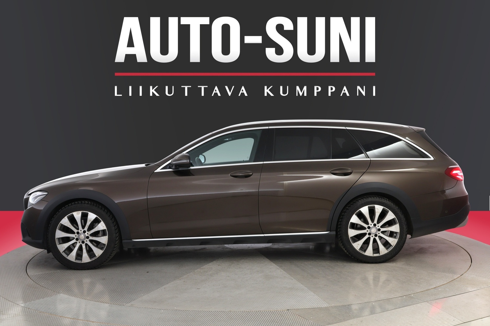 MERCEDES-BENZ E 2017