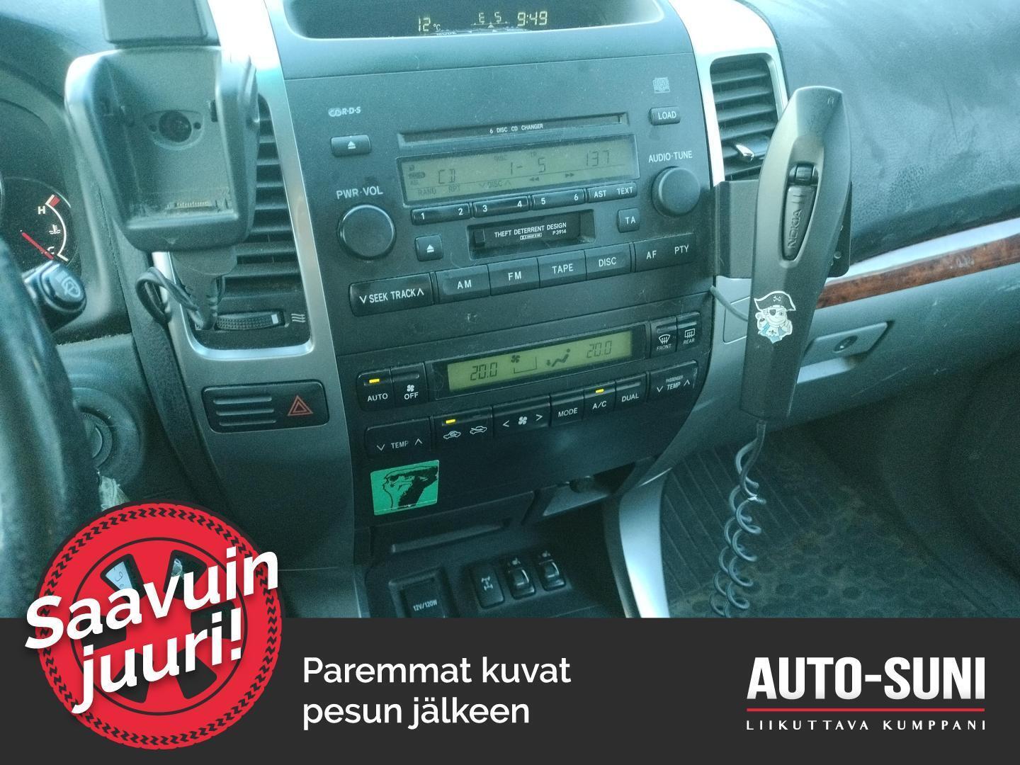 TOYOTA Land Cruiser 2004