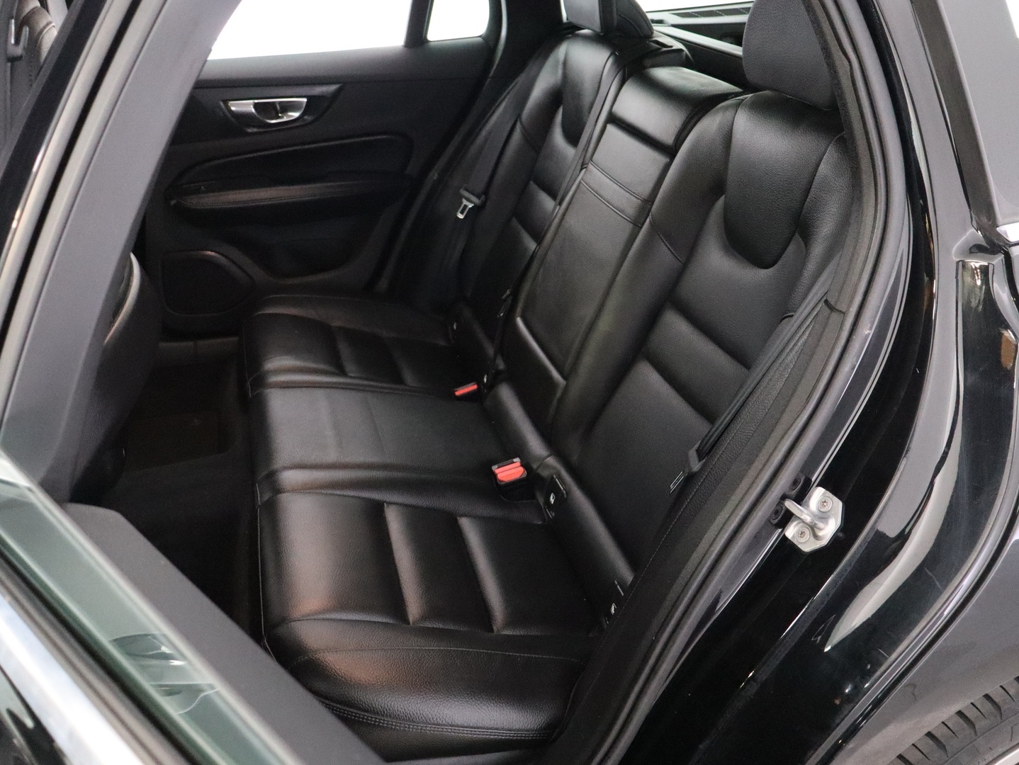VOLVO V60 2019