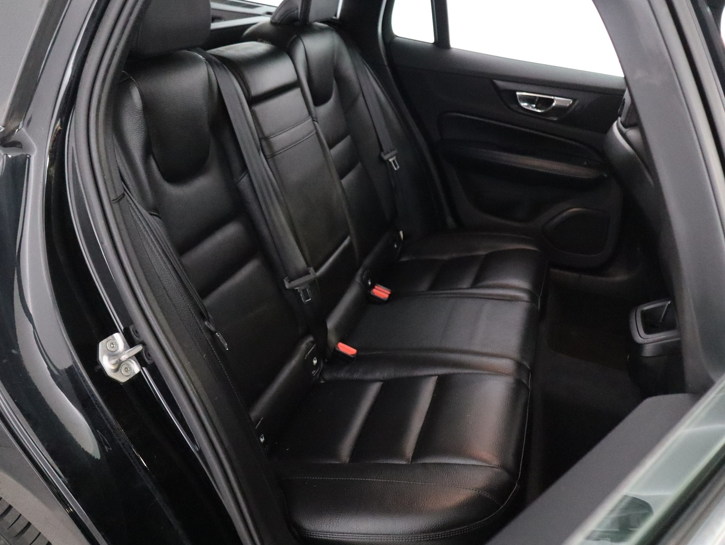 VOLVO V60 2019