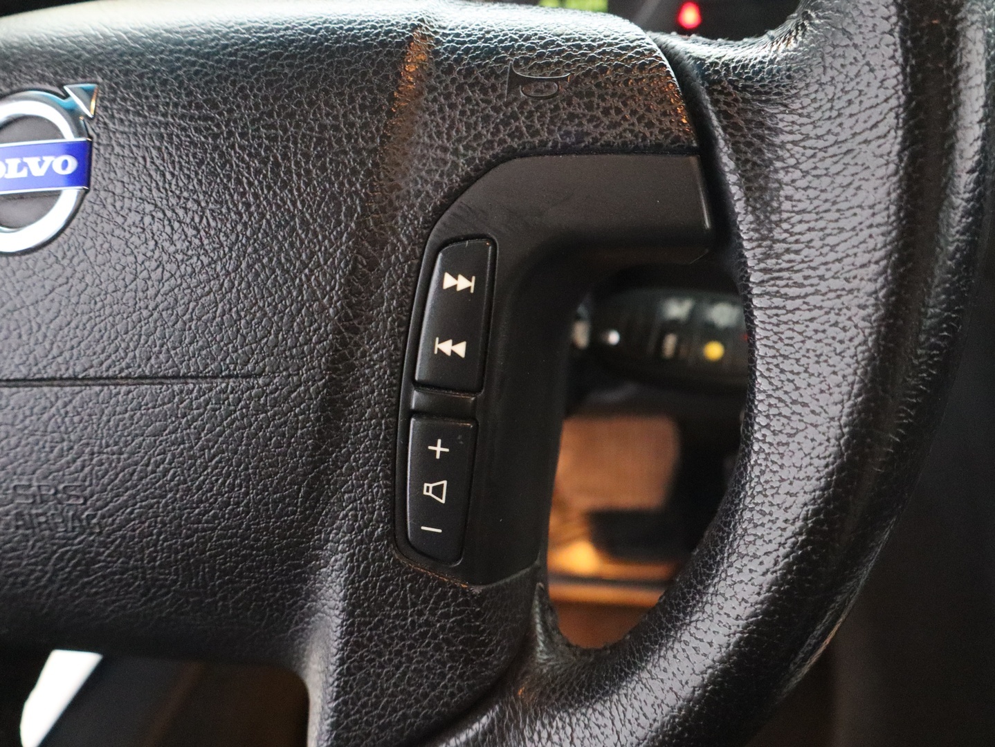 VOLVO V70 2005