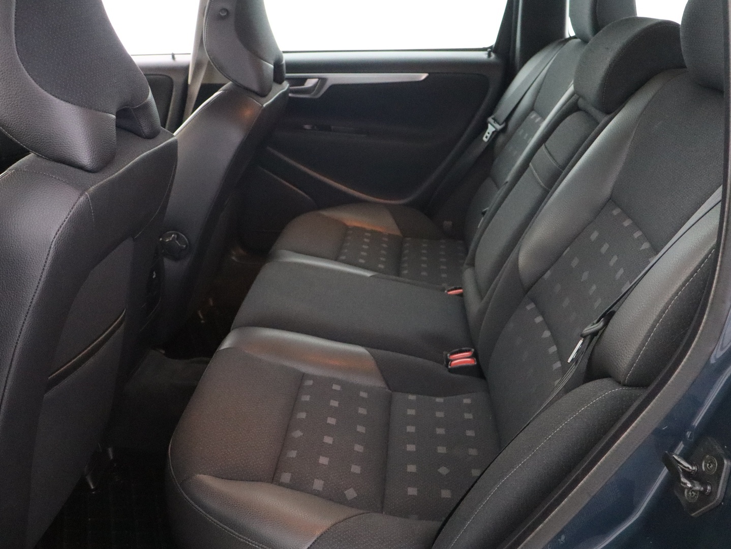 VOLVO V70 2005