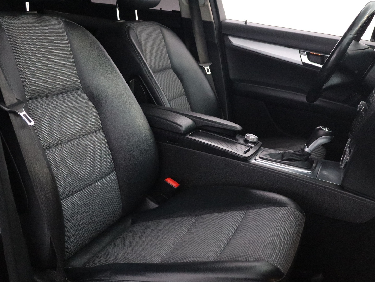 MERCEDES-BENZ C 2008