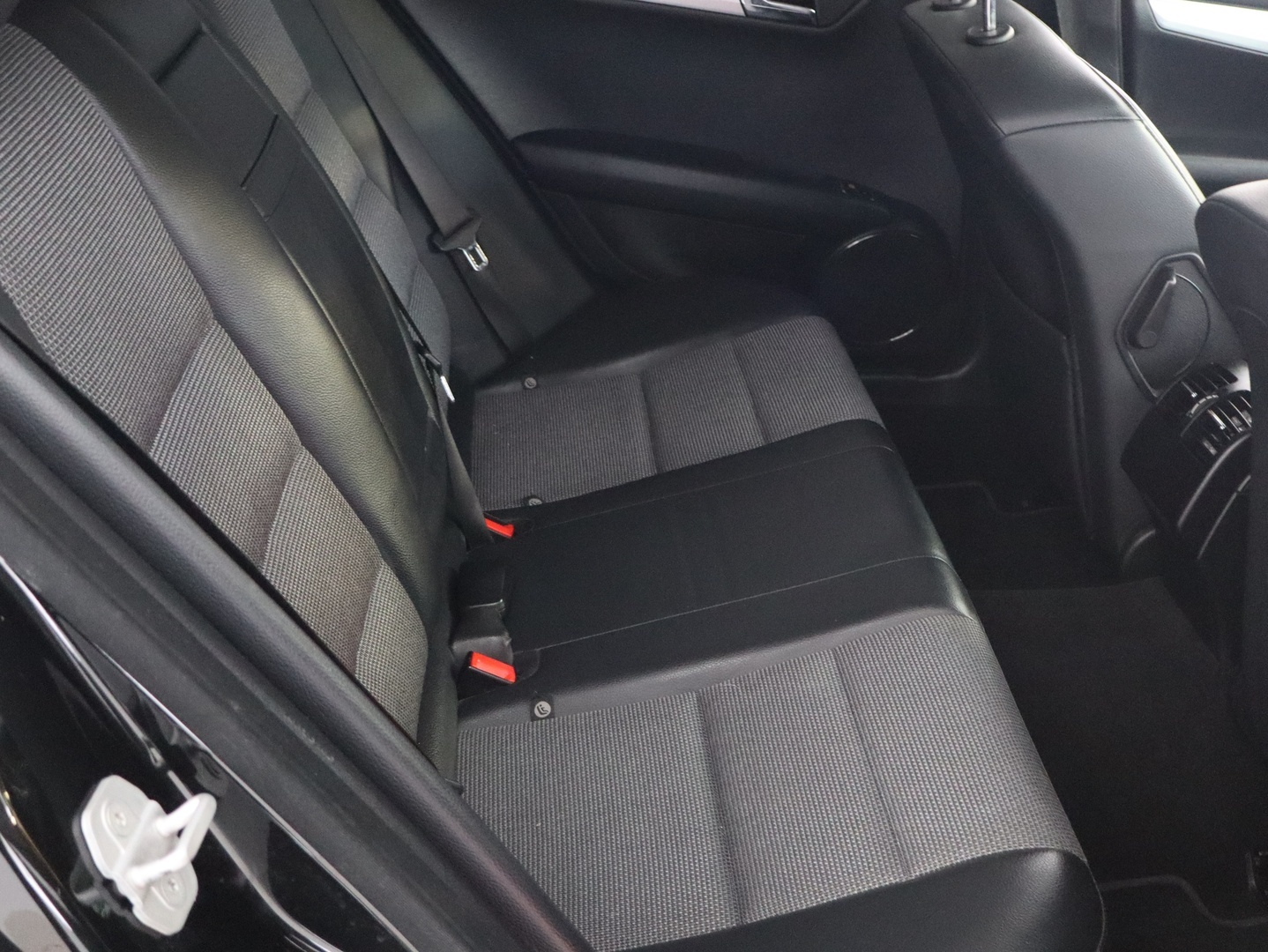 MERCEDES-BENZ C 2008