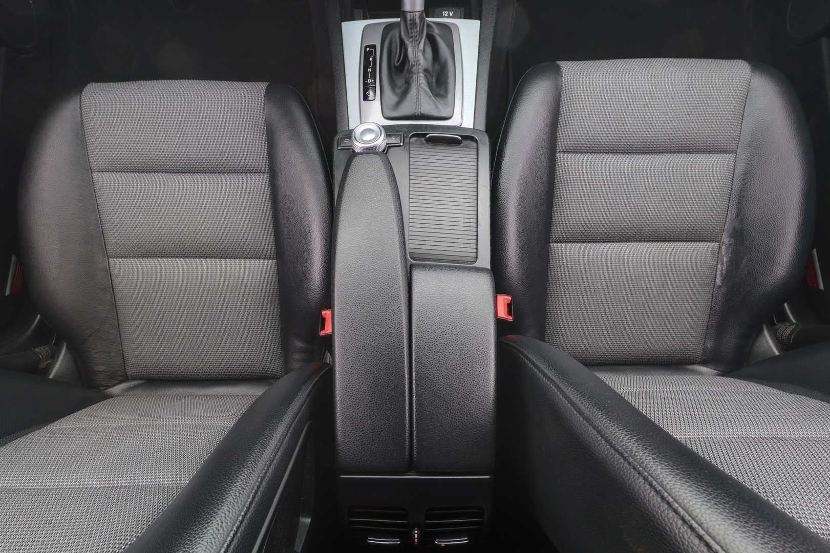 MERCEDES-BENZ C 2008