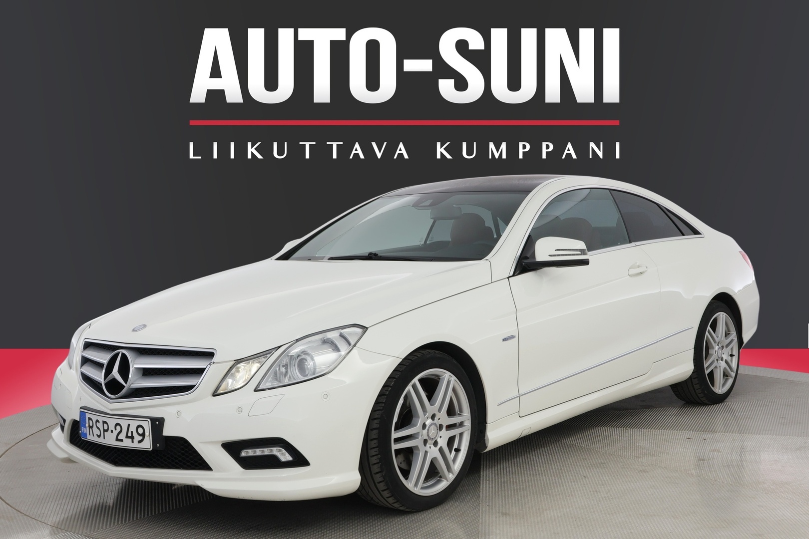 MERCEDES-BENZ E 2010