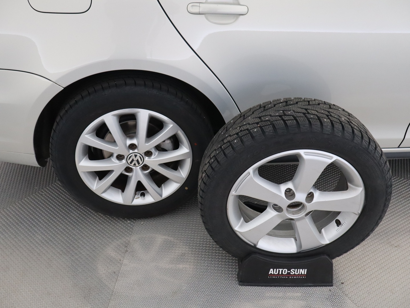 VOLKSWAGEN Golf 2010