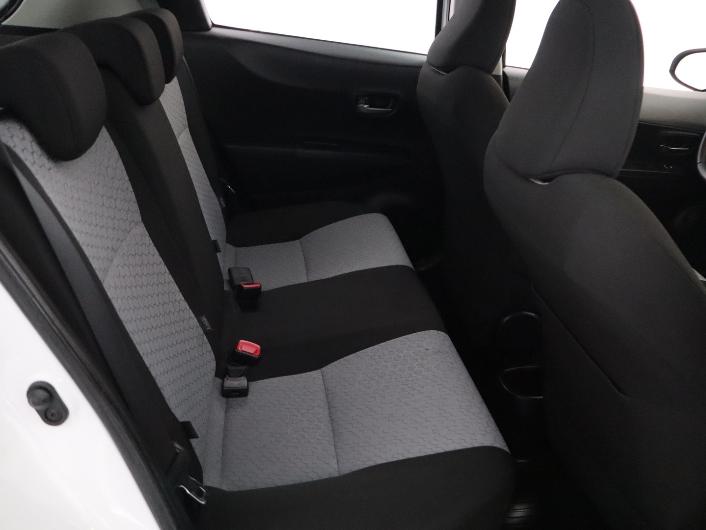 TOYOTA Yaris 2014