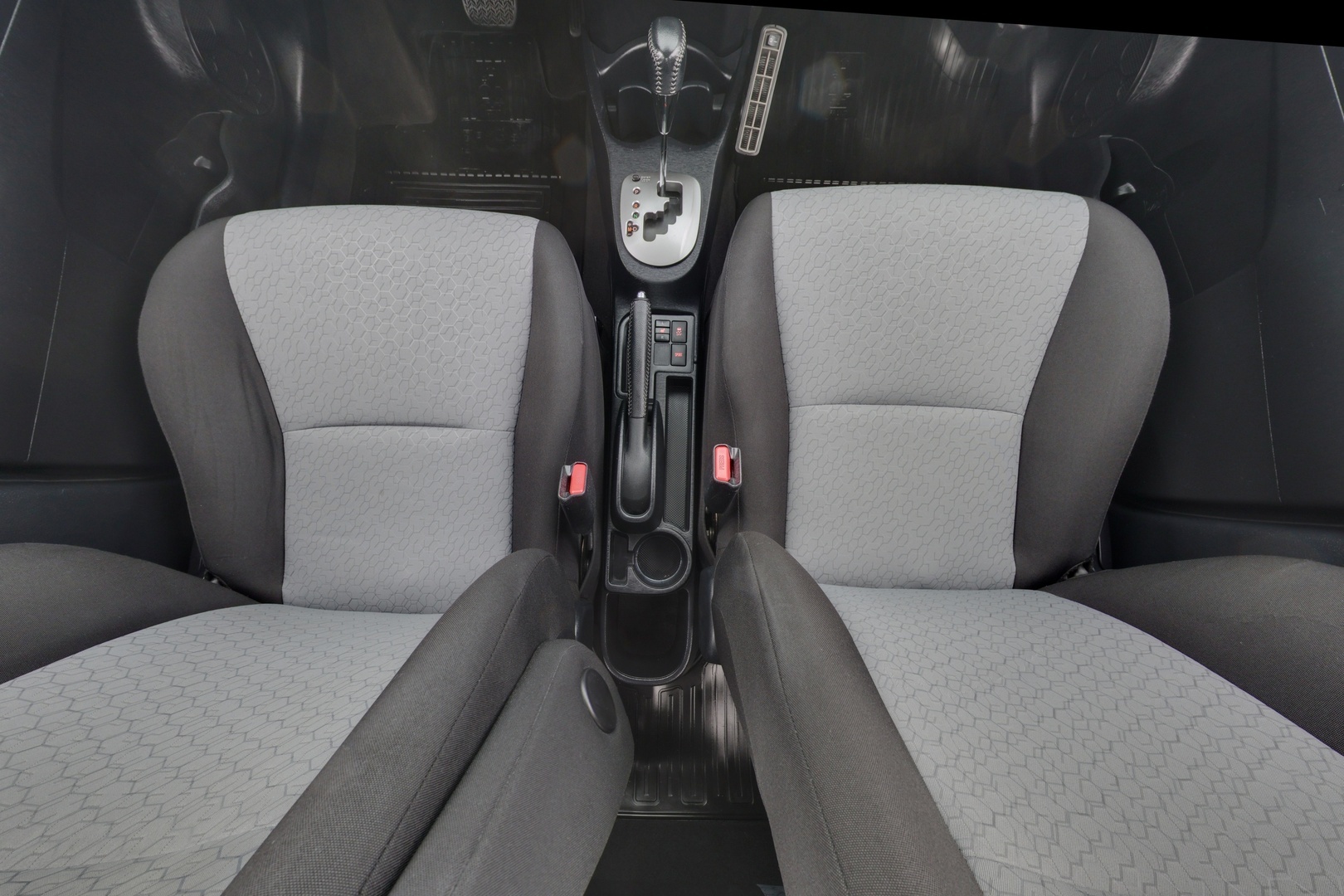 TOYOTA Yaris 2014