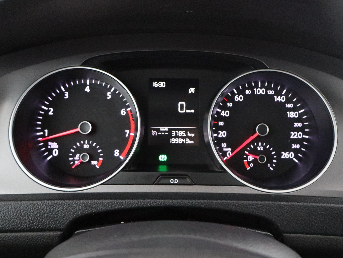 VOLKSWAGEN Golf 2014