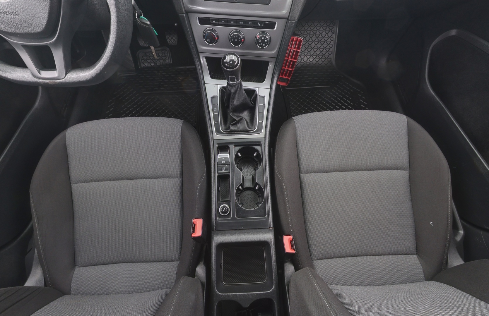 VOLKSWAGEN Golf 2014