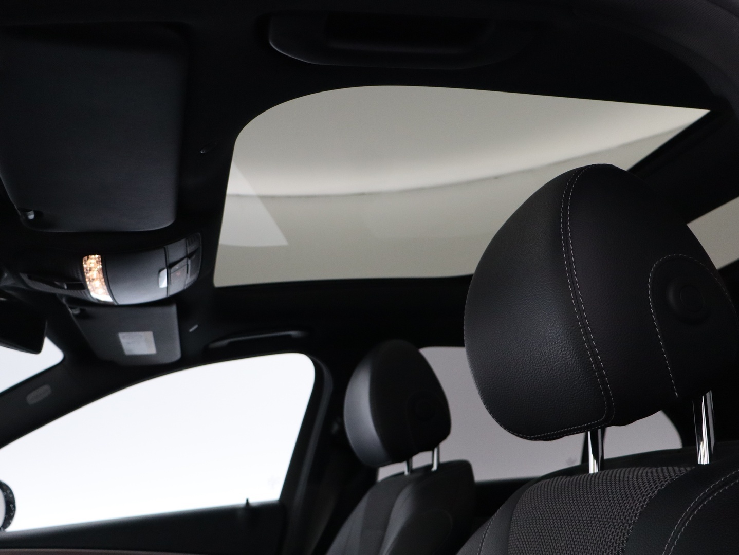 MERCEDES-BENZ E 2016