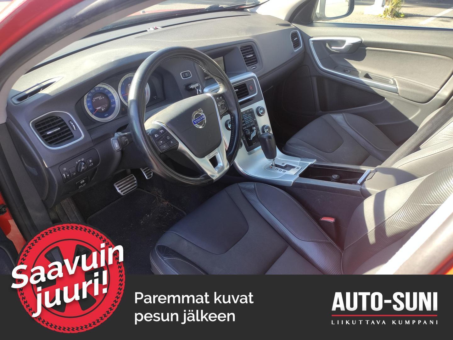 VOLVO S60 2011