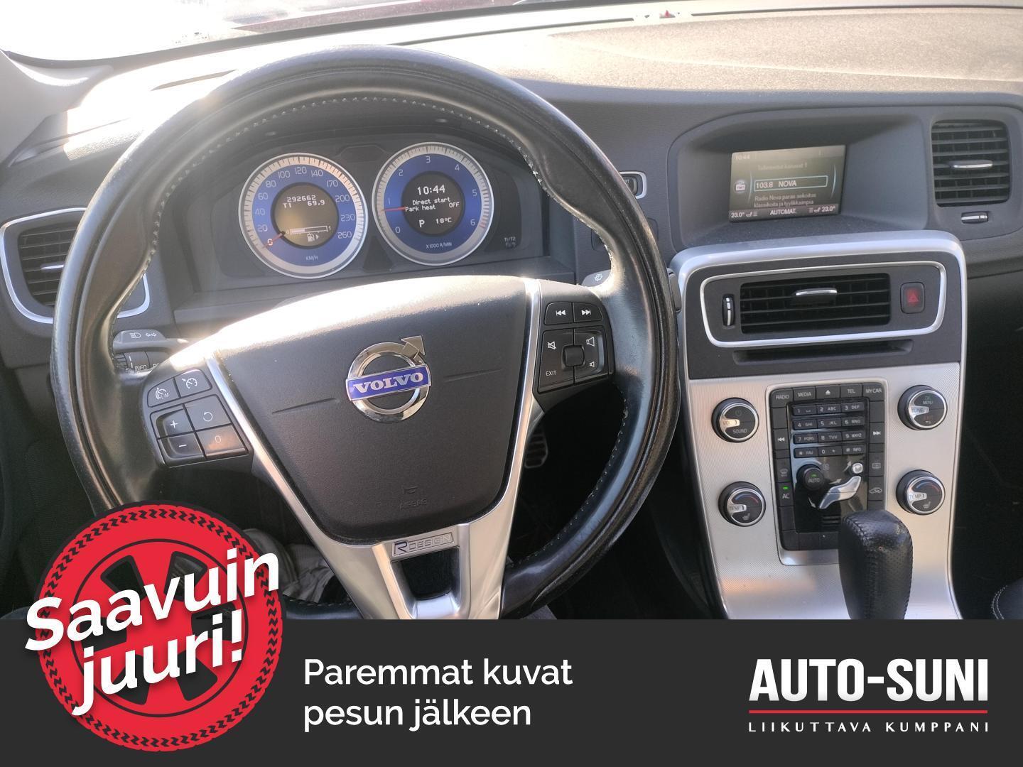 VOLVO S60 2011